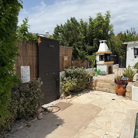 Gemuetlich-modernes Ferienhaus-2 Schlafz-privater Pool-garten-5min Bis Coral Bay * Peyia