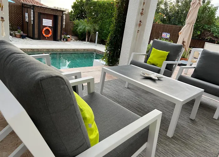 Hébergement de vacances Gemuetlich-modernes Ferienhaus-2 Schlafz-privater Pool-garten-5min Bis Coral Bay *