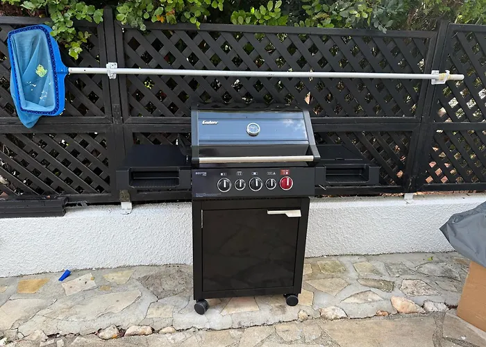 Gemuetlich-modernes Ferienhaus-2 Schlafz-privater Pool-garten-5min Bis Coral Bay Hébergement de vacances *