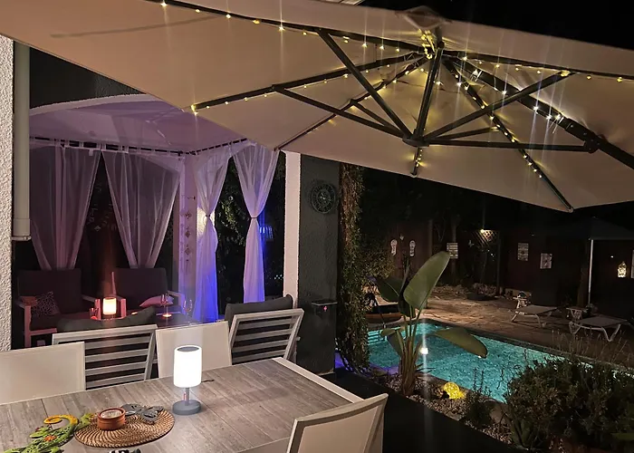 Hébergement de vacances Gemuetlich-modernes Ferienhaus-2 Schlafz-privater Pool-garten-5min Bis Coral Bay *