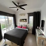Σπίτι διακοπών Gemuetlich-modernes Ferienhaus-2 Schlafz-privater Pool-garten-5min Bis Coral Bay
