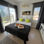 Gemuetlich-modernes Ferienhaus-2 Schlafz-privater Pool-garten-5min Bis Coral Bay Πέγεια