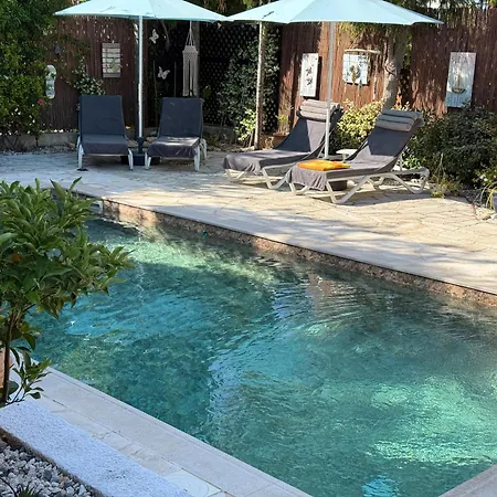 Gemuetlich-modernes Ferienhaus-2 Schlafz-privater Pool-garten-5min Bis Coral Bay *