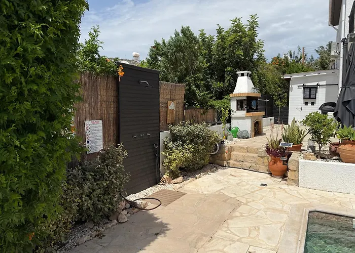 Gemuetlich-modernes Ferienhaus-2 Schlafz-privater Pool-garten-5min Bis Coral Bay * Pégeia