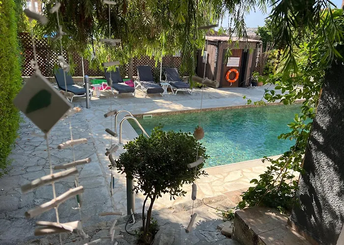 Gemuetlich-modernes Ferienhaus-2 Schlafz-privater Pool-garten-5min Bis Coral Bay Semesterbostad *